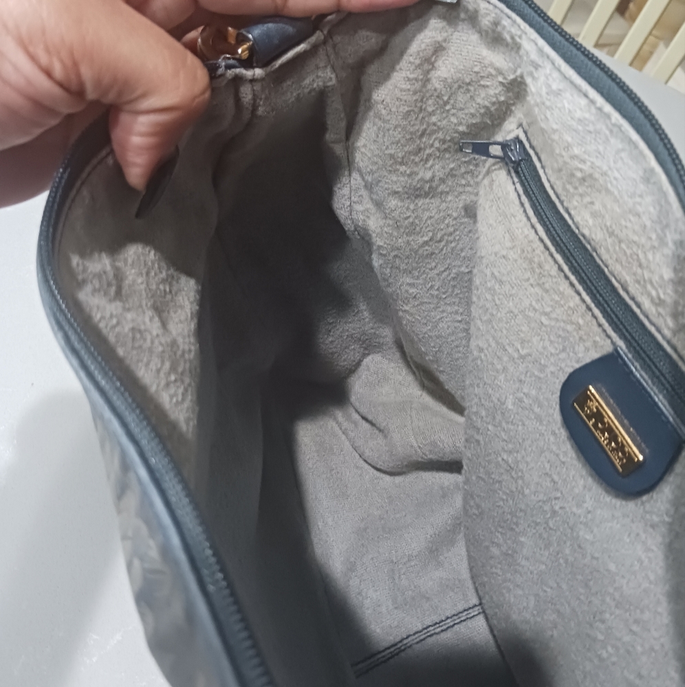 Authentic vintage Gucci with flour pattern shoulder bag - Picture 11 of 17